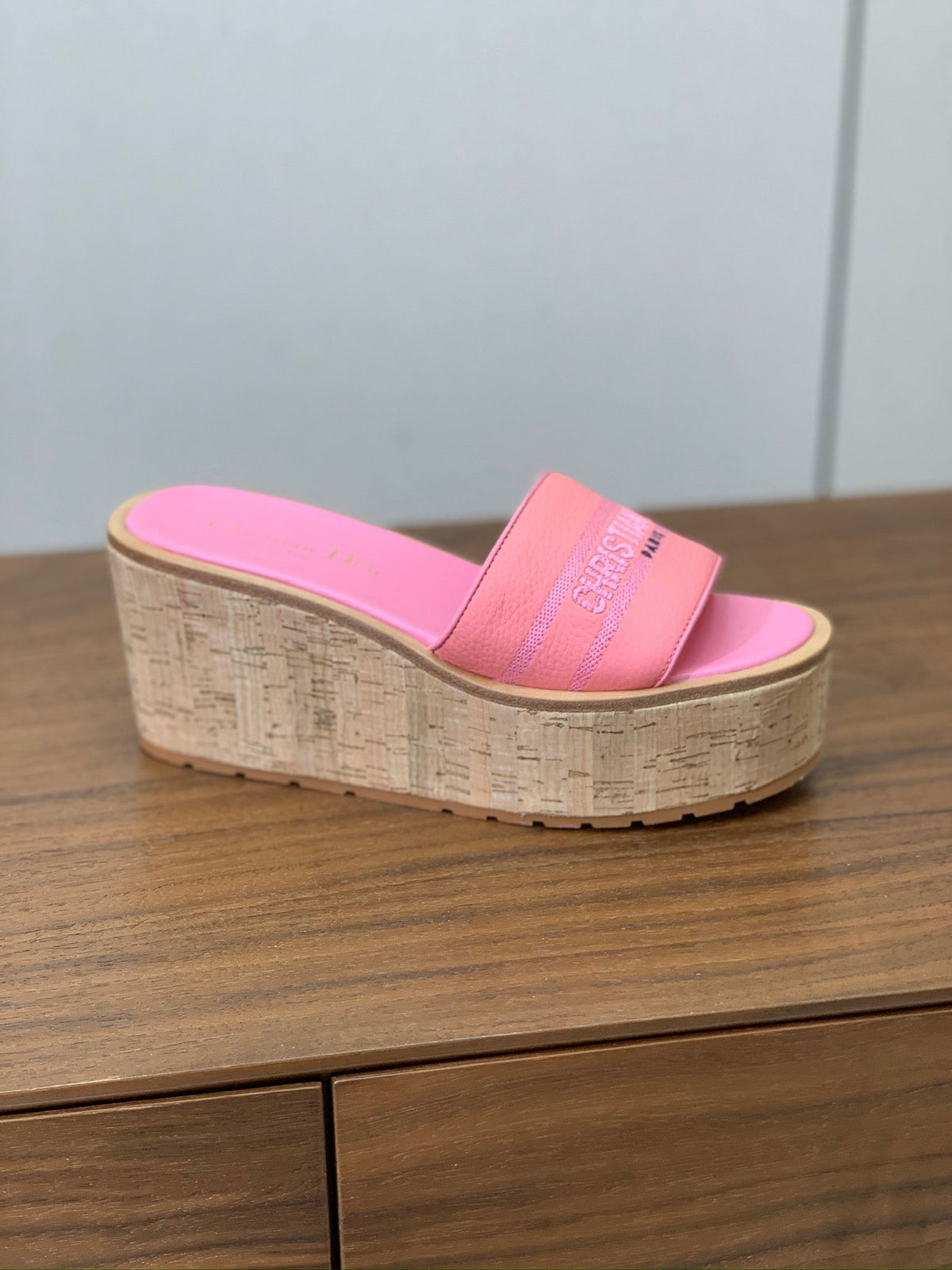 DIOR 25S DWAY WEDGE SLIDE 90 MM IN PINK CALFSKIN