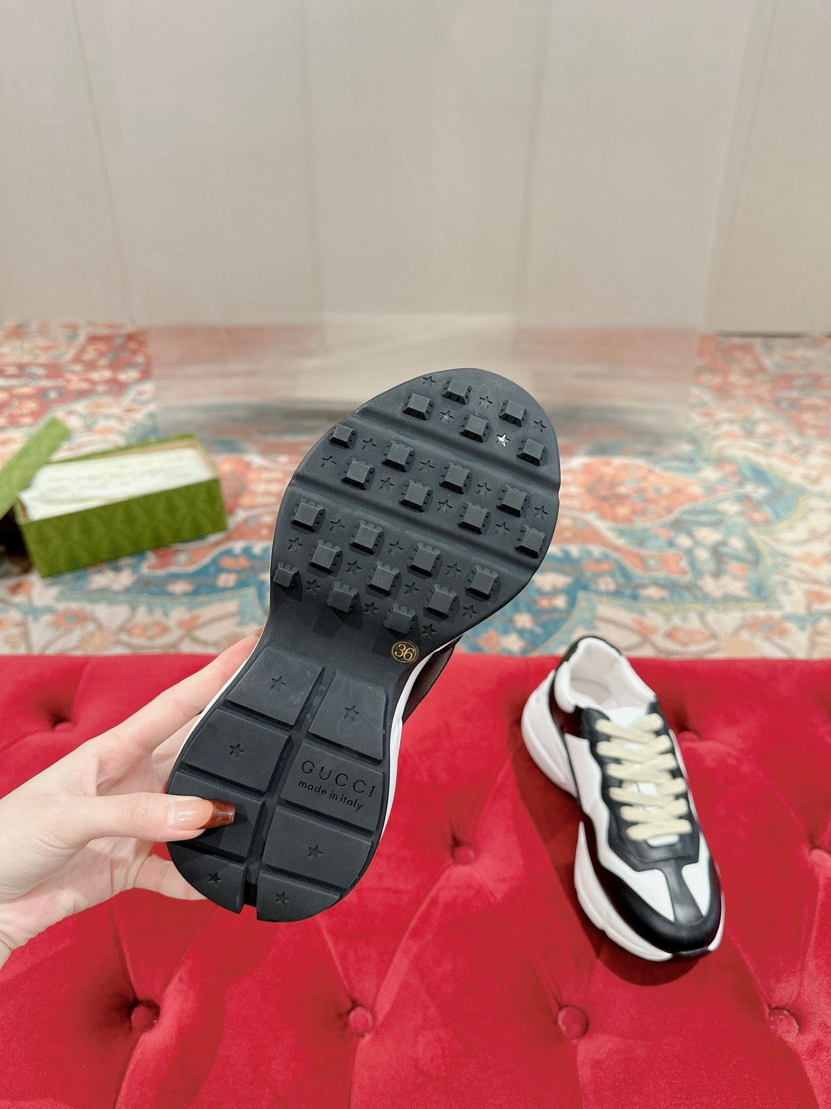 GUCCI RHYTON TRAINER BLACK AND WHITE CALFSKIN